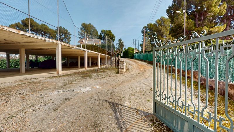 Foto c45e7573-8fe2-425f-82cb-07e41271dbe6. Chalet in carrer de la palmera 2 in Urbanitzacions Tortosa