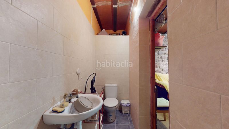 Foto 5ea5035e-c65d-4587-a5b7-7001cb2154f8. Piso en carrer sant llorenç 9 edificio en el centro en Prades