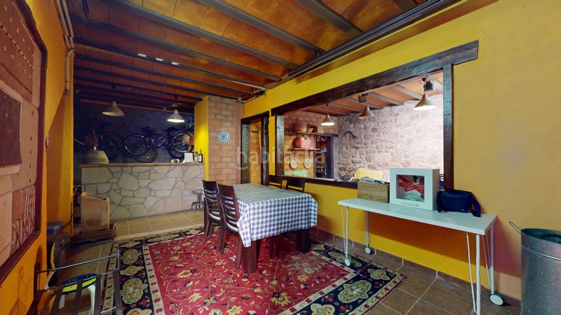 Foto 6b3c2fd3-bc48-4e3c-8725-f8ee8442e2fc. Piso en carrer sant llorenç 9 edificio en el centro en Prades