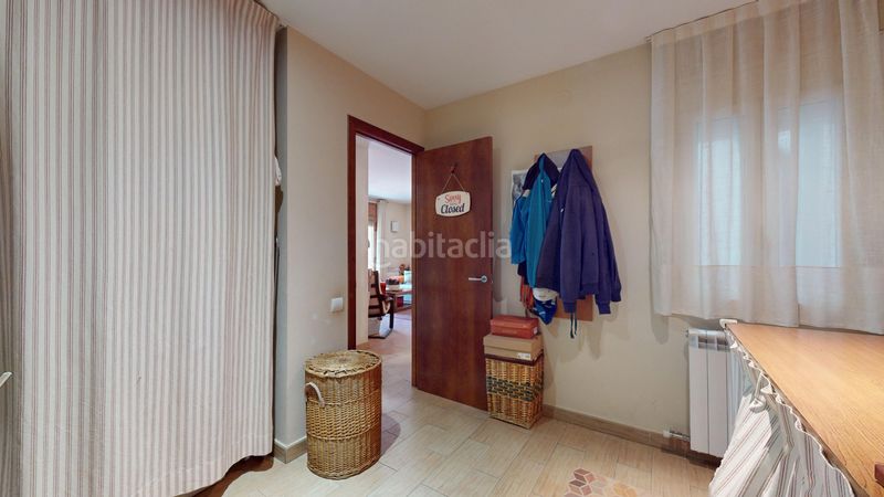 Foto 828ed395-644b-42b9-83bd-ba2f26629d5e. Piso en carrer sant llorenç 9 edificio en el centro en Prades