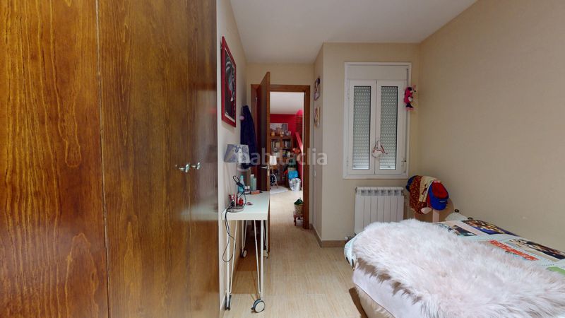 Foto 8880d324-3b57-43f8-8e44-650c8b7527d1. Piso en carrer sant llorenç 9 edificio en el centro en Prades