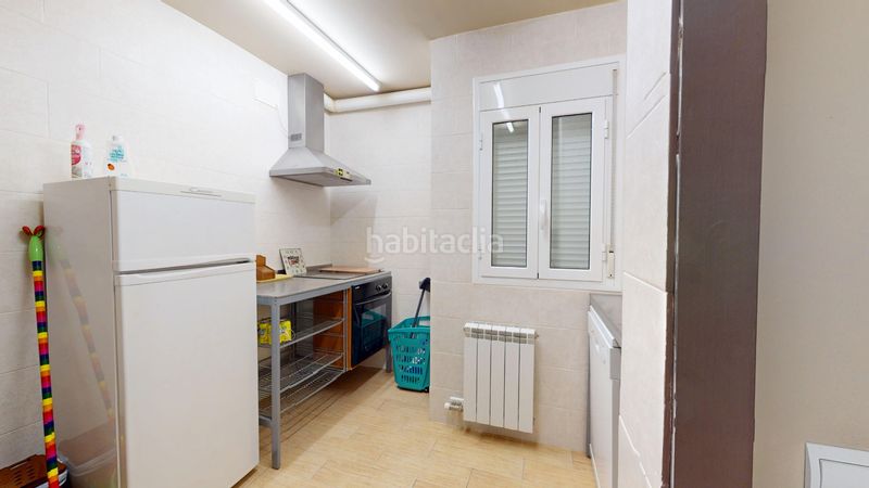 Foto 97005591-f5fe-43b6-9607-6ff2b0d068e0. Piso en carrer sant llorenç 9 edificio en el centro en Prades