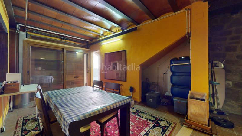Foto a817e685-672a-4484-8e2a-4226799f57c8. Piso en carrer sant llorenç 9 edificio en el centro en Prades