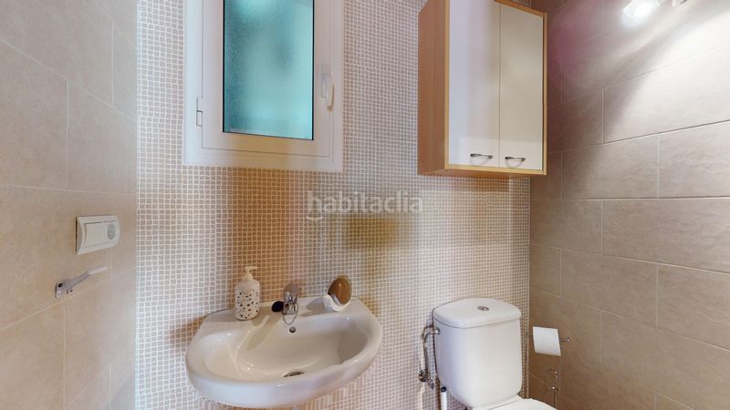 Foto f50dcefb-e52e-46cc-b4e3-6a0662d2ef96. Piso en carrer sant llorenç 9 edificio en el centro en Prades