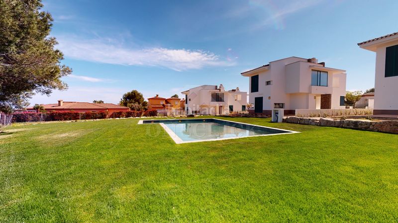 Foto 0b4bbfe6-5d0f-44a8-8791-bdc1d5effba1. Chalet  en la calle lavanchy de bonmont en Bonmont Terres Noves Mont-roig del Camp