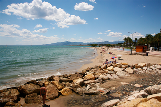 Xalet a Cambrils Port. Chalet único frente a la playa en cambrils