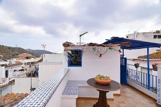 Casa a Torrox Pueblo. Bonita casa de pueblo 2 dormitorios, terraza solarium, céntrico