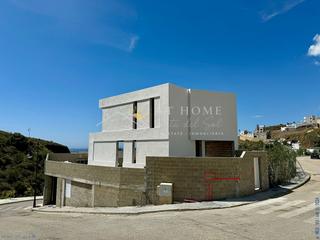 Xalet a Centro. Casa en estructura