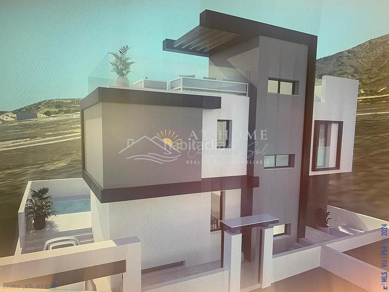 Foto e146f775-9a71-49aa-b718-b2bfaec8e9e9. Chalet con parcheggio piscina in Centro Nerja