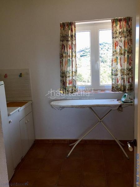 Foto 1f22c231-81bf-4d3d-99d3-f91c1e5dc967. Casa amb aparcament a Torrox pueblo Torrox