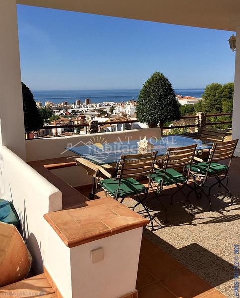 Foto b8509b7e-5145-4985-8494-06cbe84b0b32. Casa amb aparcament a Torrox pueblo Torrox