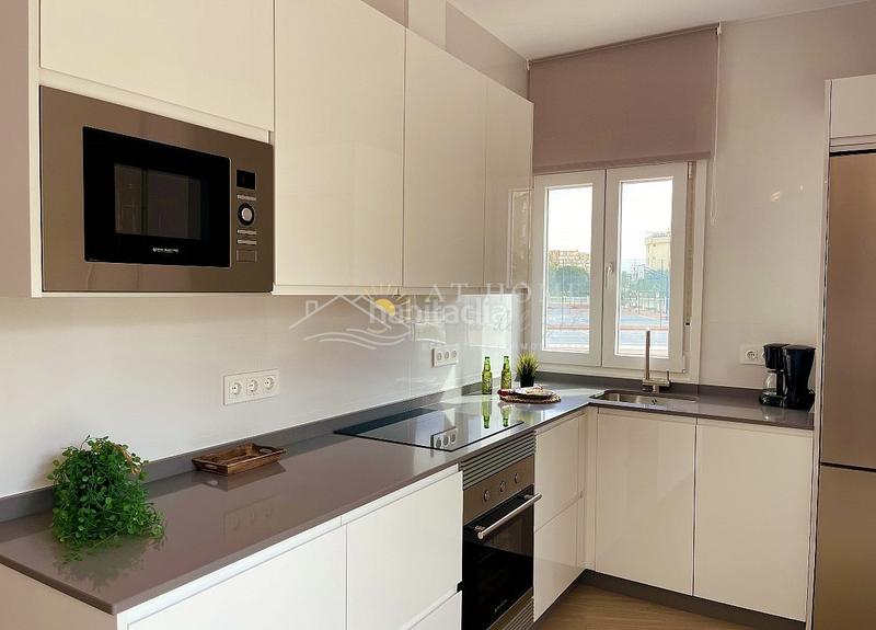 Foto 9ea0cdaf-69bd-4302-a2e8-99d5b6d13d92. Alquiler apartamento  a metros de la playa. en Torrox