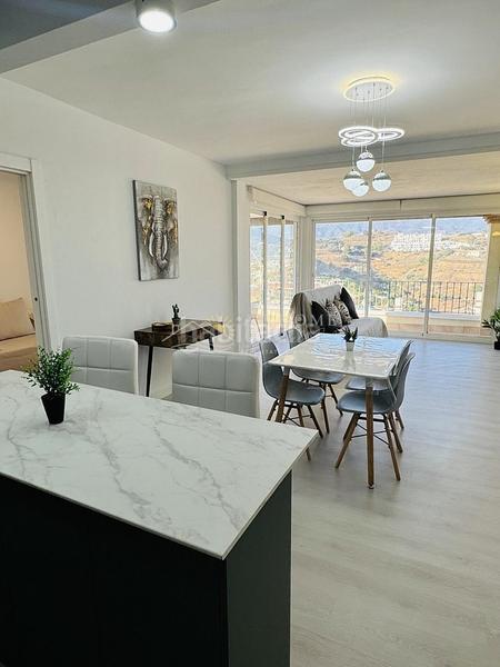 Foto 02091a7d-7768-495b-aec2-cf24e714bbec. Lloguer apartament amb calefacció piscina a Centro Nerja