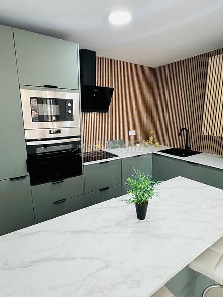 Foto c69a9f95-10ee-4133-91dc-3ba53183140d. Lloguer apartament amb calefacció piscina a Centro Nerja