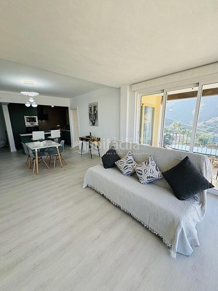 Foto 851c21d5-2a53-4f13-a49c-b81ebe383a04. Rent apartment with heating pool in Centro Nerja