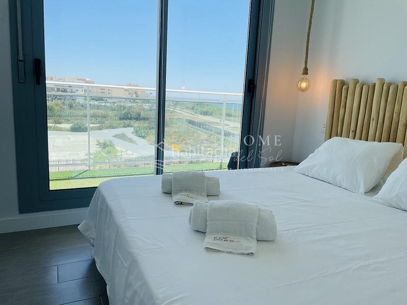 Foto 2e8efaee-89b5-447f-953a-d604e10636f4. Lloguer apartament amb aparcament piscina a El Morche Torrox