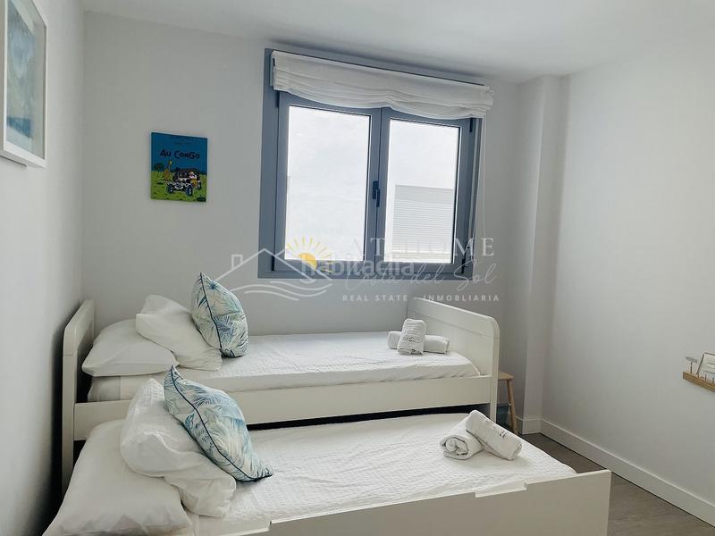 Foto f2b3f6a0-868d-4b40-b7c4-948db37d39c2. Miete appartement mit parking pool in El Morche Torrox