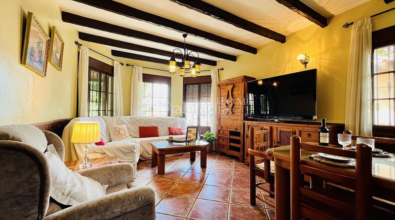 Foto 4905ca18-938c-483d-b1d0-c58c6d1ddd73. Location chalet avec chauffage dans Torrox pueblo Torrox