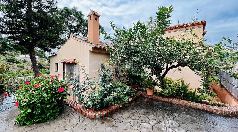 Foto c0ab52d1-273a-4a96-bfcd-67f803d7b1c4. Rent chalet with heating in Torrox pueblo Torrox