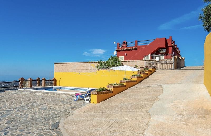 Foto eb5d553a-262c-4fad-82e5-8996303c8f97. Location maison avec chauffage parking piscine dans Torrox