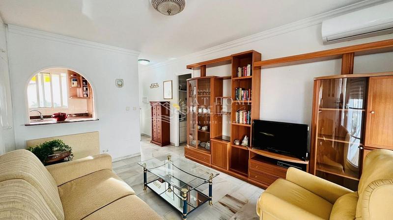 Foto 8a5d29e7-860f-4d3d-ab37-d96d7fc82510. Lloguer apartament amb piscina a El Peñoncillo Torrox