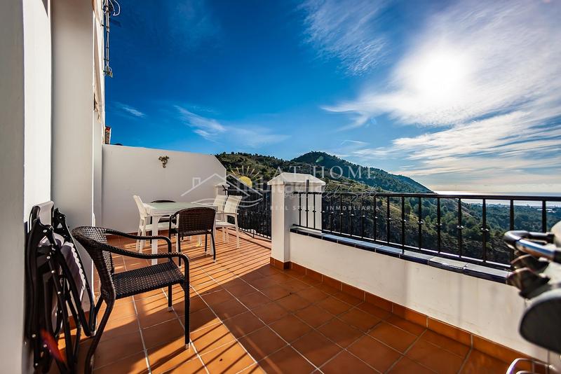 Foto 2a4a1bb6-ebd9-4a6a-b80d-793f2101771f. Alquiler chalet meses de invierno villa puerto blanquillo en Frigiliana