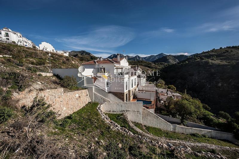 Foto 23cf70e0-0cfa-4e29-8298-670fc0450539. Miete chalet mit parking pool in Frigiliana