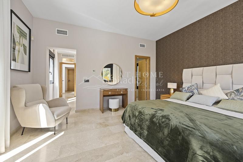 Foto 2abd442d-e284-43b0-bd4f-6faa1482c9ca. Casa con parcheggio piscina in Benahavís pueblo Benahavís