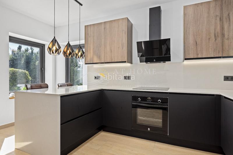 Foto 4e76fc89-2c71-424c-9493-3c11c159aef8. Casa con parcheggio piscina in Benahavís pueblo Benahavís