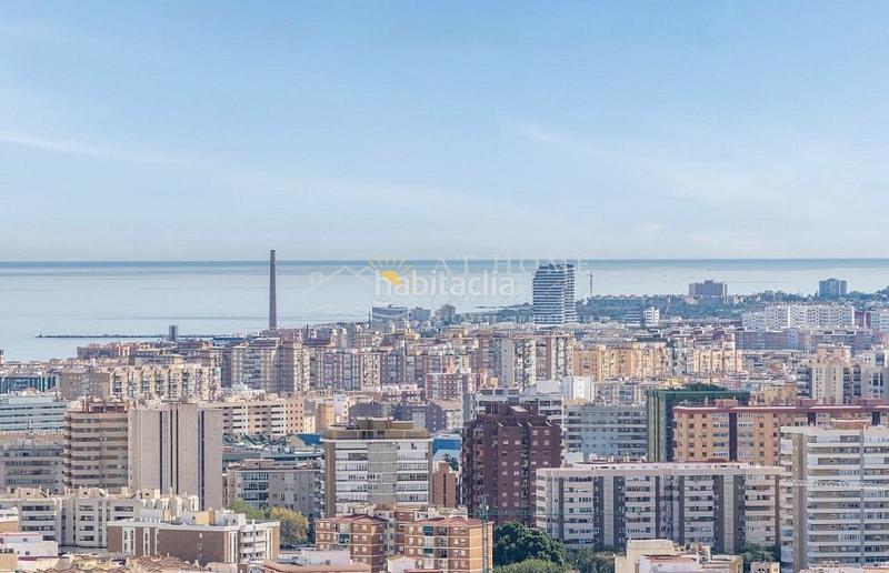 Foto 633d8406-0097-42c4-b30d-0b0bf5ad0969. Appartement mit parking pool in Centro Histórico Málaga