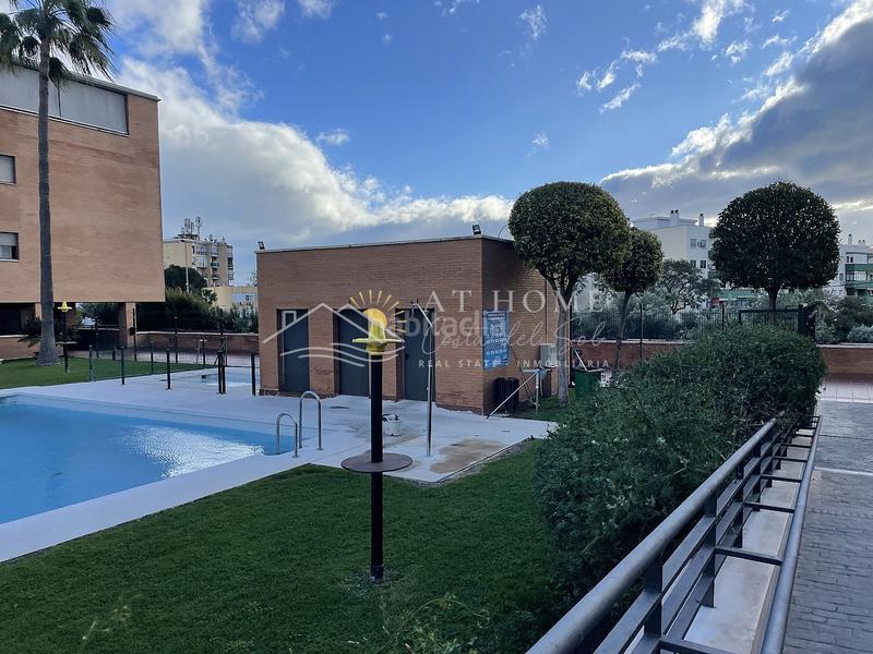 Foto 093f5007-75f4-4aac-83d3-55c6b5a6b0fe. Apartamento atico en El Pinillo Torremolinos