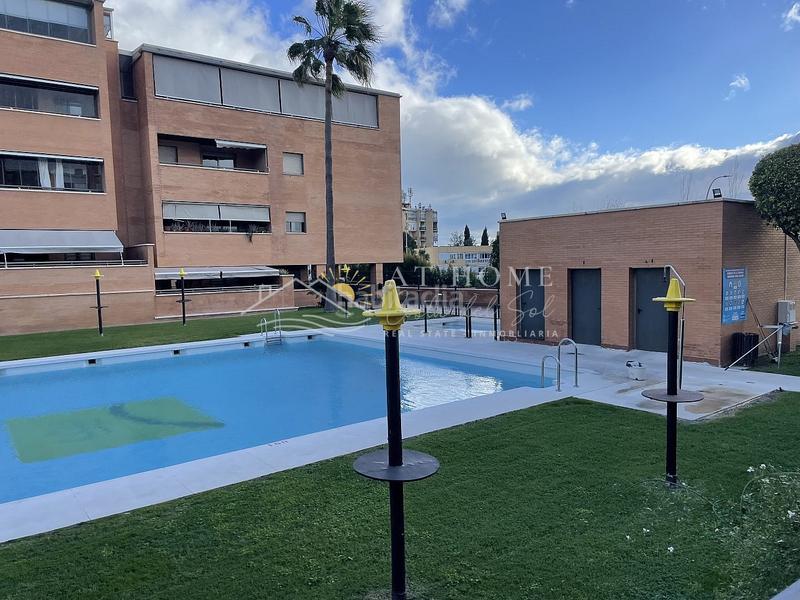 Foto 3659cc91-f159-4265-bea6-455561e324ca. Apartamento atico en El Pinillo Torremolinos