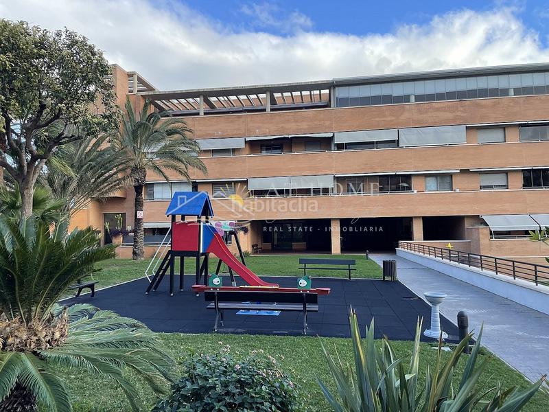 Foto 522e98dd-d52b-482b-bcd2-2a314f6c3f4c. Apartamento atico en El Pinillo Torremolinos