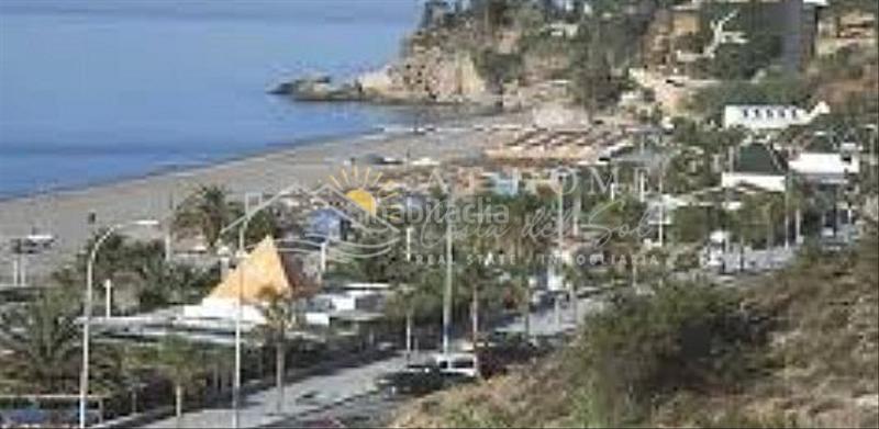 Foto 23054037-a9bb-4a4c-9a12-e0c945af86cd. Parking coche cochera en la playa burriana en Centro Nerja