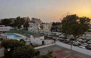 Apartament a Roquetas pueblo. Piso en playa serena.