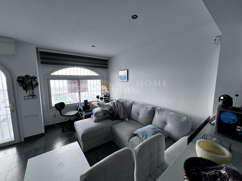 Foto 41bb3063-9011-405a-badc-0b3def3f2070. Casa  en primera linea de playa. en Roquetas pueblo Roquetas de Mar