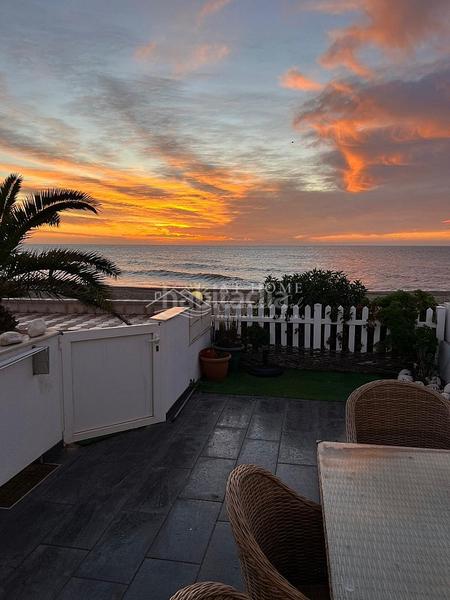 Foto 9df29757-39c1-4558-bde1-5494ac47efeb. Casa  en primera linea de playa. en Roquetas pueblo Roquetas de Mar