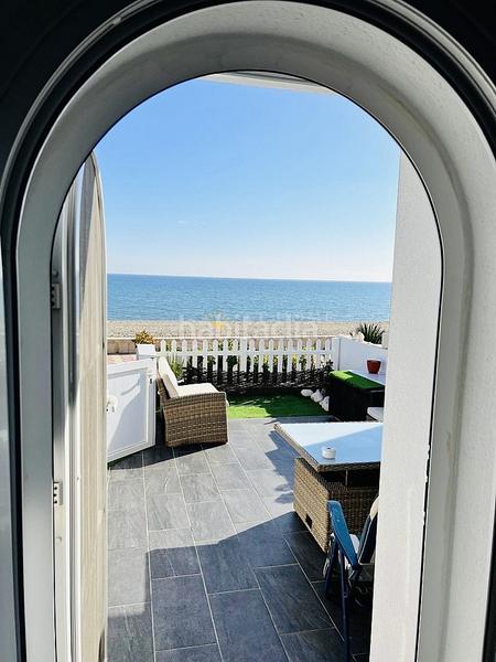 Foto f811107a-c090-46f4-baf6-f852792ea984. Casa  en primera linea de playa. en Roquetas pueblo Roquetas de Mar