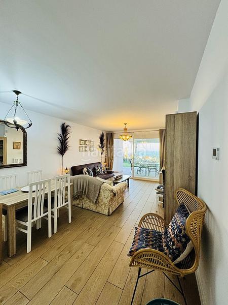 Foto f27c437b-486a-410f-966b-857500e386cd. Apartament amb aparcament piscina a Torrox pueblo Torrox