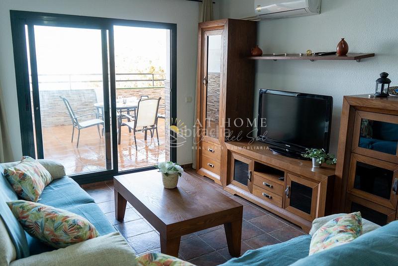 Foto 14bb14c1-a3da-448a-b6aa-4aa71849b016. Apartament amb piscina a El Morche Torrox