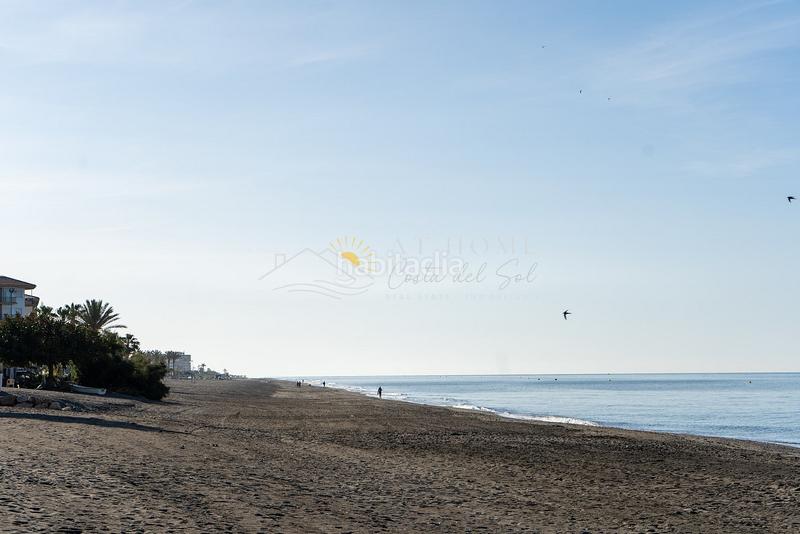 Foto fccd7cbd-97a3-4460-909a-0f2a54b40655. Apartament amb piscina a El Morche Torrox