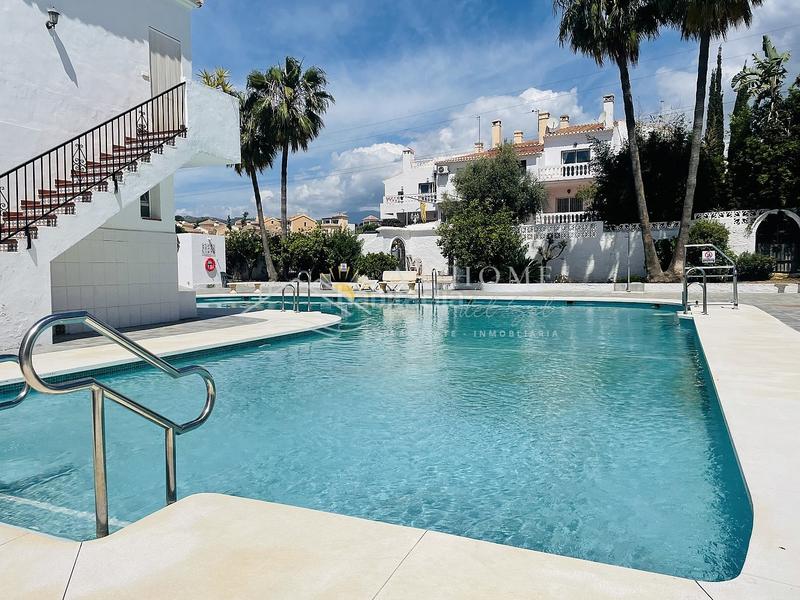 Foto 42a71cee-0efd-4bed-b29d-801ee5bda42c. Piccolo appartamento con piscina in Centro Nerja