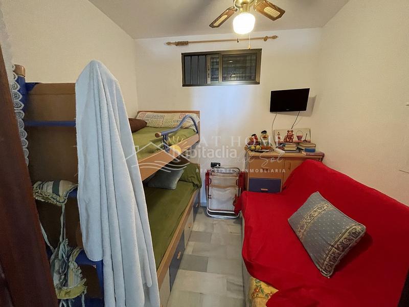 Foto 187ce990-66b6-475b-b3ac-1e0c8c8a84a6. Apartament amb aparcament a Torrox pueblo Torrox