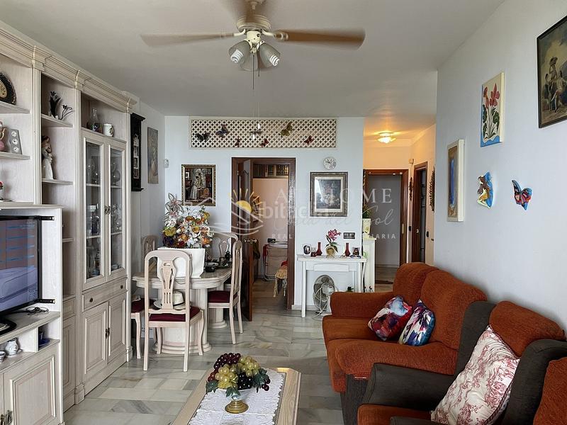 Foto 4ac8c7c2-962b-4e1c-869c-32f8062688a4. Apartament amb aparcament a Torrox pueblo Torrox