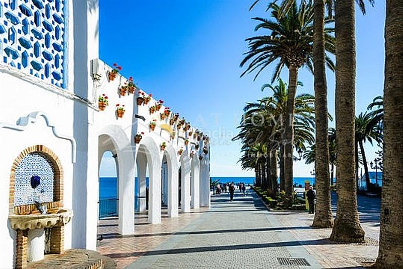 Foto 7e6d5f81-5460-48ad-8523-5669a203554a. Local comercial local en venta en el Centro . en Centro Nerja