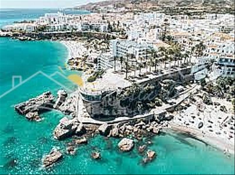 Foto ff11b7f7-a7d4-4a6a-a591-8069b443e490. Local comercial local en venta en el Centro . en Centro Nerja