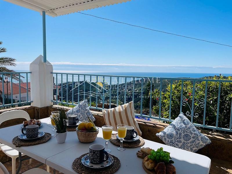 Foto d065292f-3d14-4a72-8c10-8f80d291ac71. Rent house with parking pool in Torrox pueblo Torrox