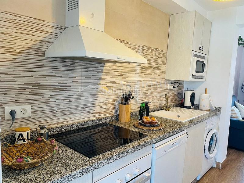 Foto f2bd73d1-1b86-4157-9970-13982bdb66e9. Rent house with parking pool in Torrox pueblo Torrox