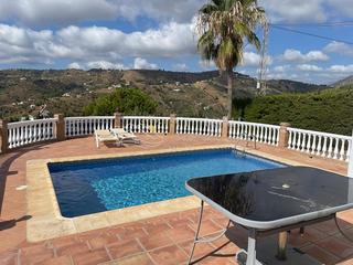 Rent House in Frigiliana. Alquiler de larga temporada.