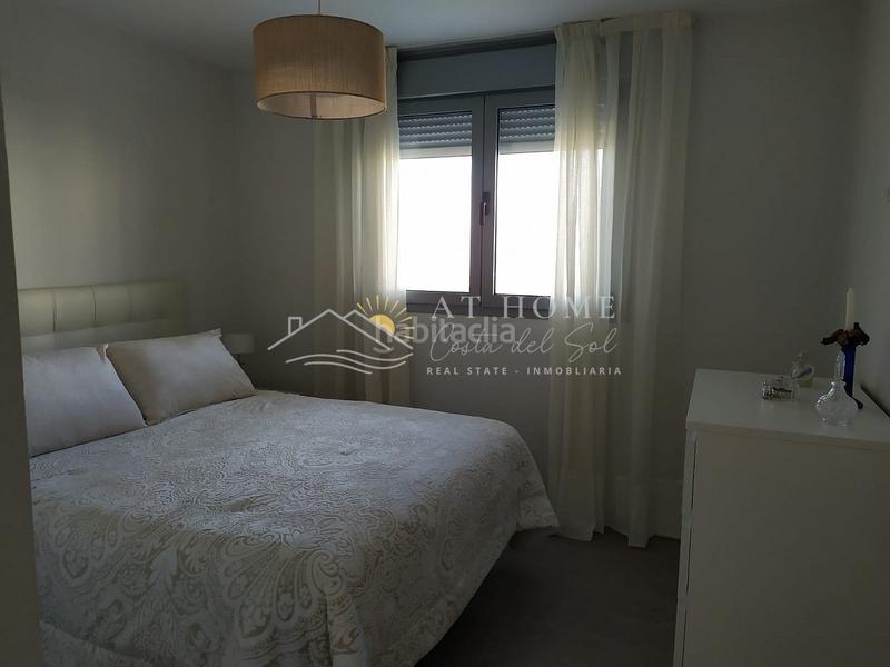 Foto 09c34286-95f1-41a9-a21e-88e1703d0958. Lloguer apartament amb aparcament piscina a El Morche Torrox